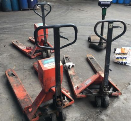 工廠車(chē)間手動(dòng)叉車(chē)的報(bào)廢問(wèn)題分析
